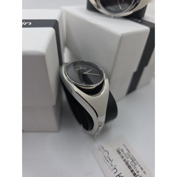 Calvin Klein Women\'s Stainless Steel Tapered Bangle Watch 33mm main image 5